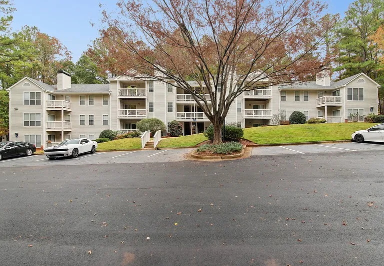 Wood Pointe Apartment Homes — Photo 27