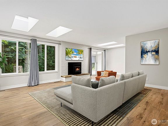 2nd image of 120 155th Street SE