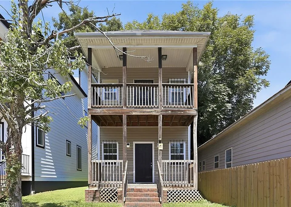 449 Mary St SW