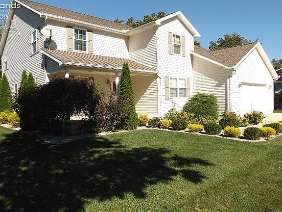 2nd image of 1494 Autumnwoods Dr