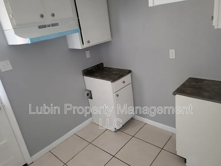 4423 Sumners Wells Rd — Photo 7