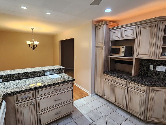 2nd image of 8491 Huron River Dr