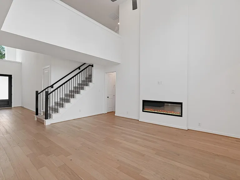9437 Pacific Crest Ct — Photo 13
