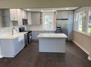 915 Griffith St, Philadelphia, PA 19111