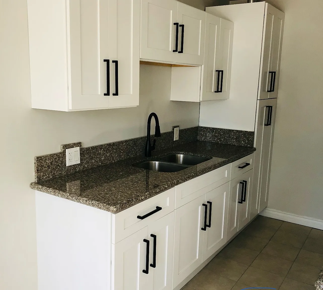2 bed, 950 sqft, $2,450 — Photo 2