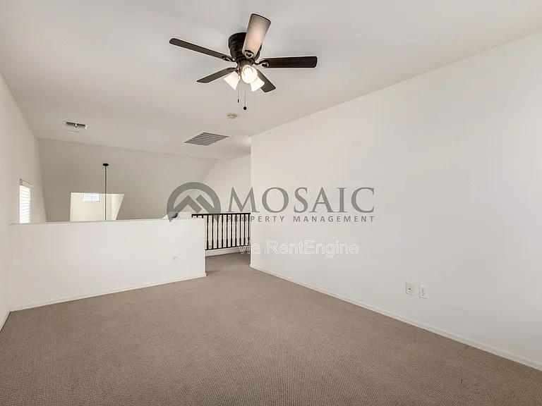 2656 E Boston St — Photo 32