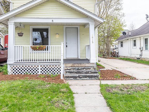 3rd image of 1915 Beal Ave