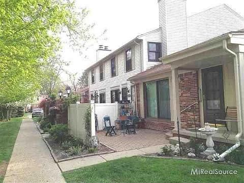 3rd image of 38638 Golfview Dr