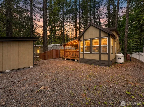 169 1 Fireside Lodge Circle, Deming, WA 98244