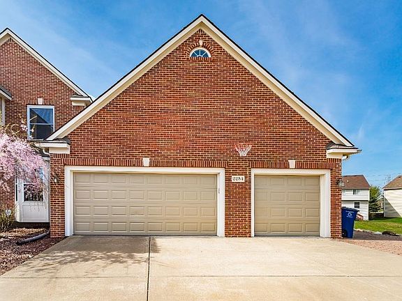 4th image of 2254 Woodhaven Ct