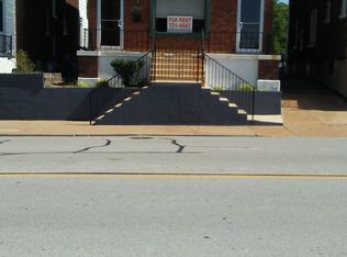 7531 Forsyth Blvd, Clayton, MO 63105