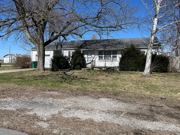 308 W Washington St, Kempton, IN 46049