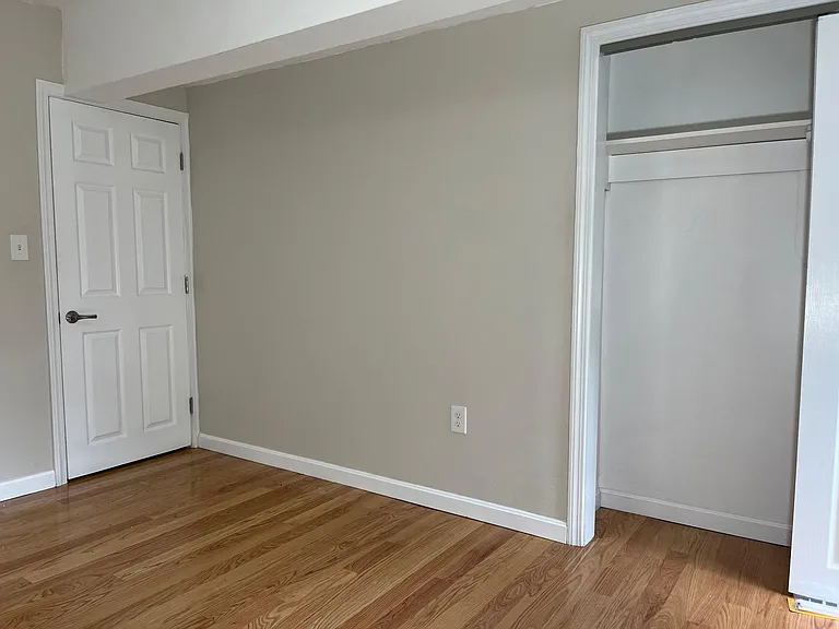 51 Intervale Ave #2 — Photo 2