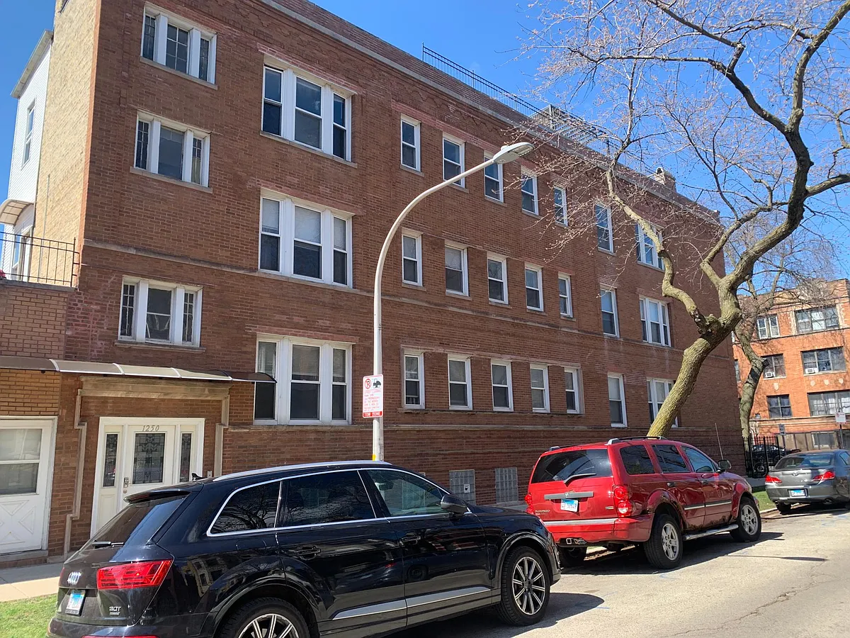 Building Photo - 1250 N Rockwell St #1