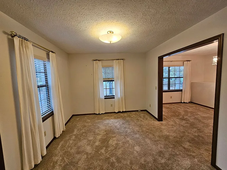 1437 Parkway Dr — Photo 9