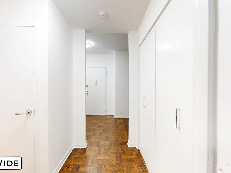 405 E 56th St #10B — Photo 5
