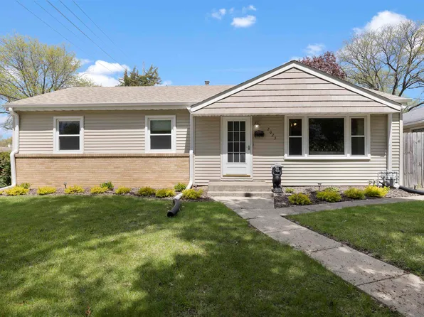 2023 Crestwood Ave, Rockford, IL 61103
