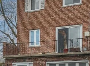 4797 Boston Post Rd, Pelham, NY 10803