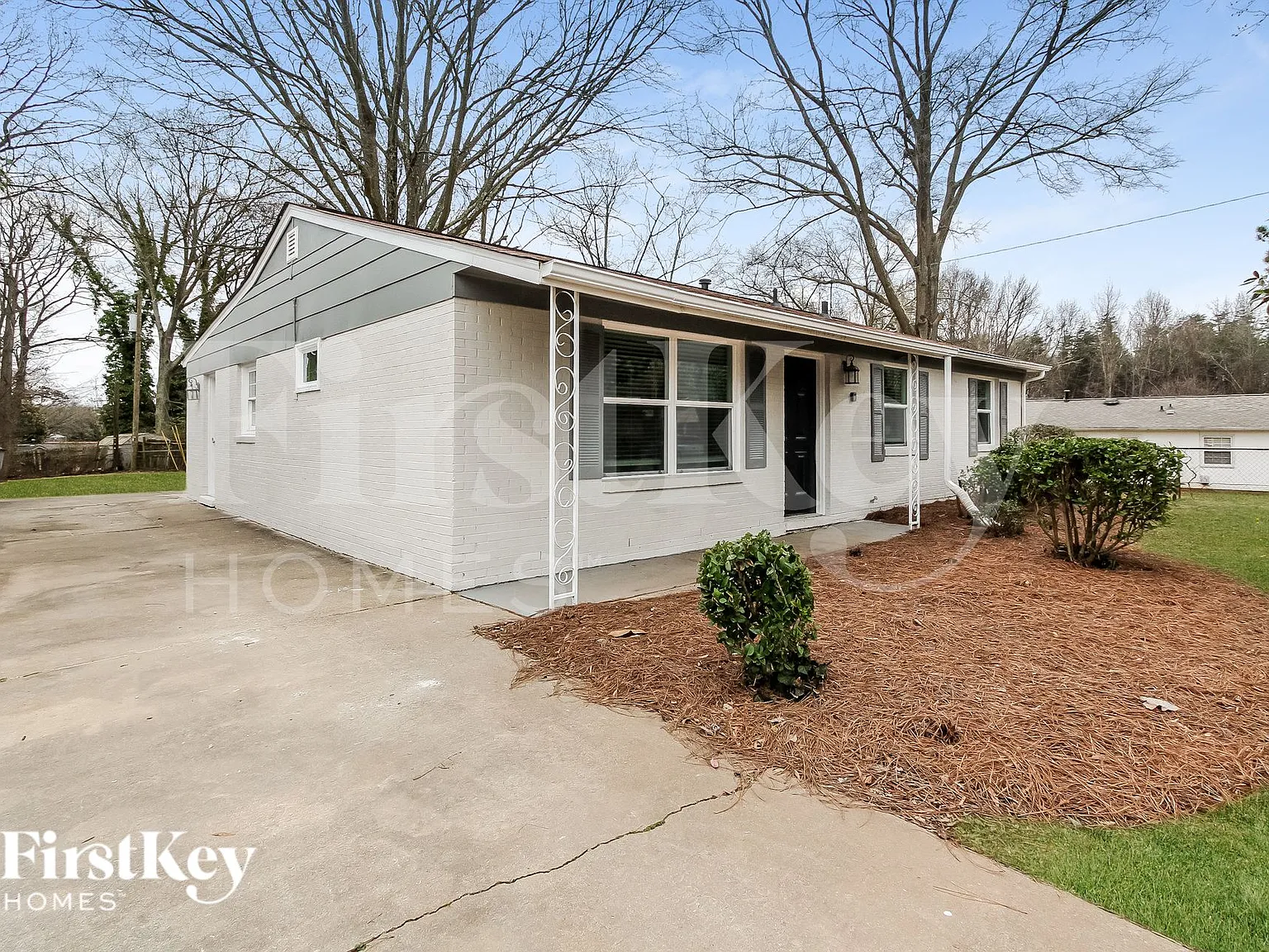 3 bed, 1.5 bath, 1142 sqft, $1,625 — Photo 3