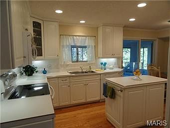 3rd image of 269 Glen Valley Dr