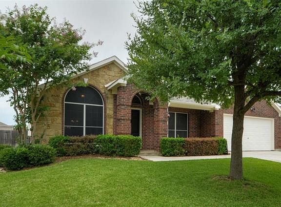 3rd image of 909 Virginia Ln
