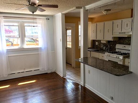 Dining Room/Kitchen