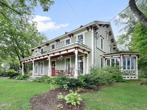 48 S Main St, Sheffield, MA 01257