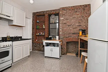 Rented by Ledvech Group