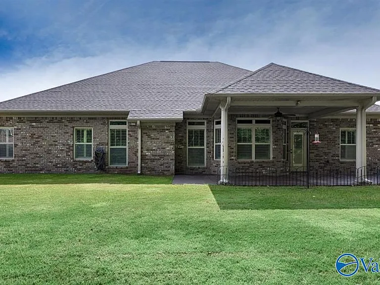 138 Legacy Cove Dr — Photo 34
