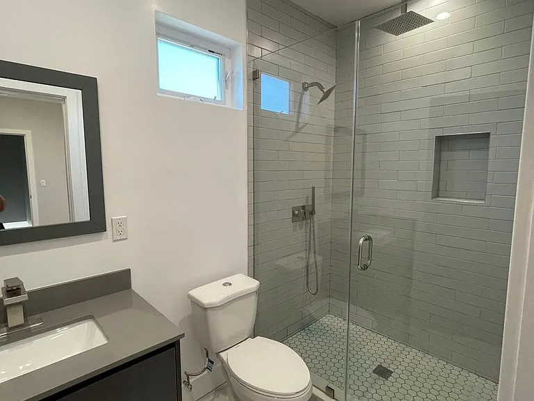 6345 Farmdale Ave #1/2 — Photo 21