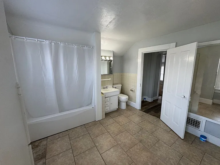 1511 Ripley St — Photo 13