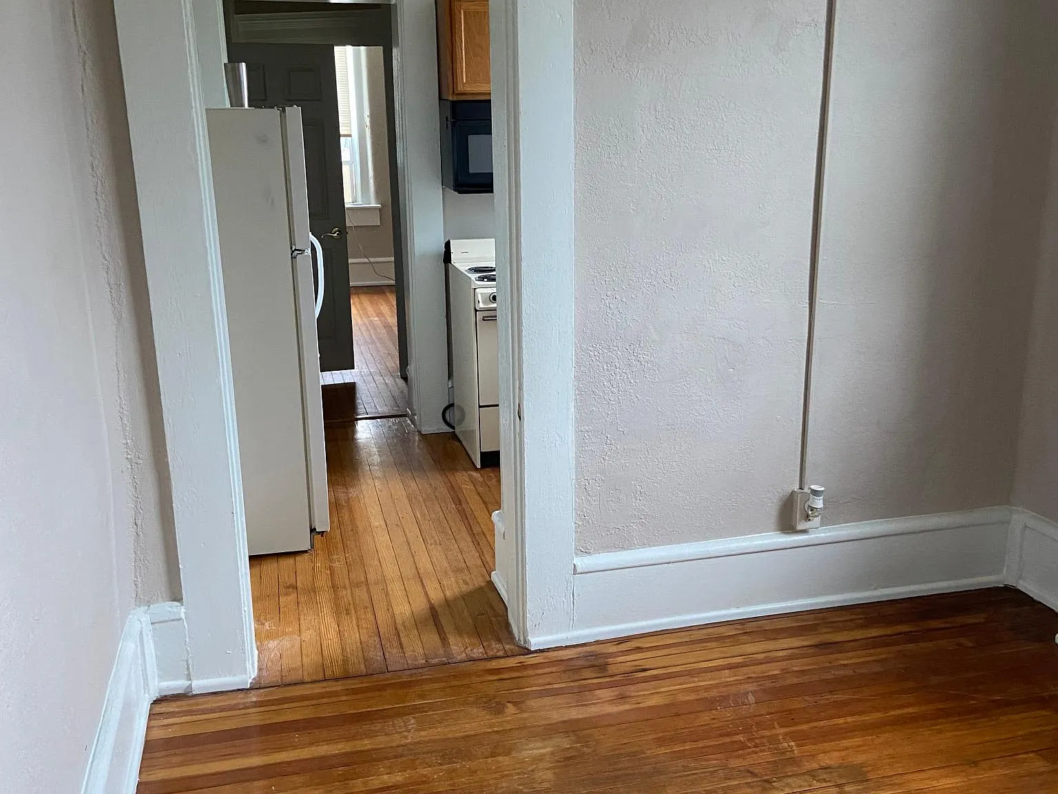 1 bed, 750 sqft, $720 — Photo 3