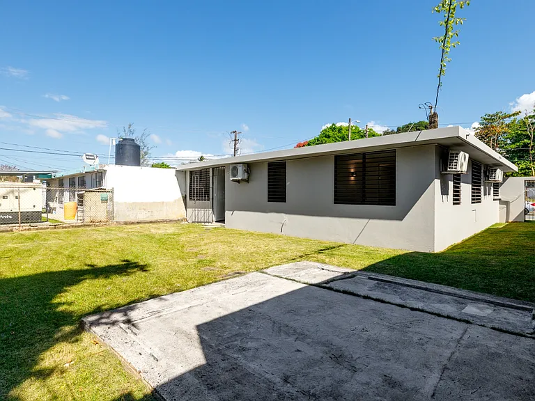 98 Calle Frontera — Photo 12