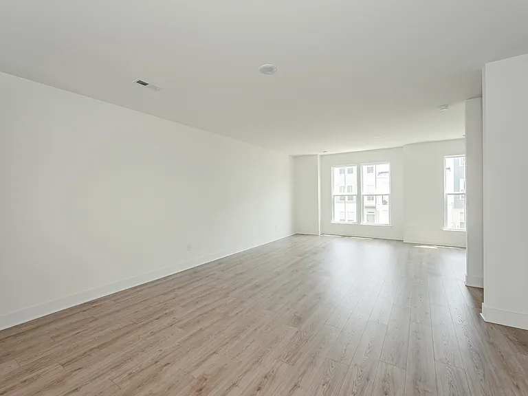 15321 Sunray Aly — Photo 22