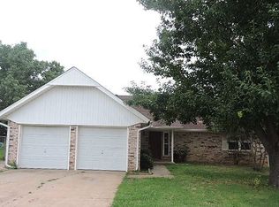 116 S Morgan Dr, Moore, OK 73160