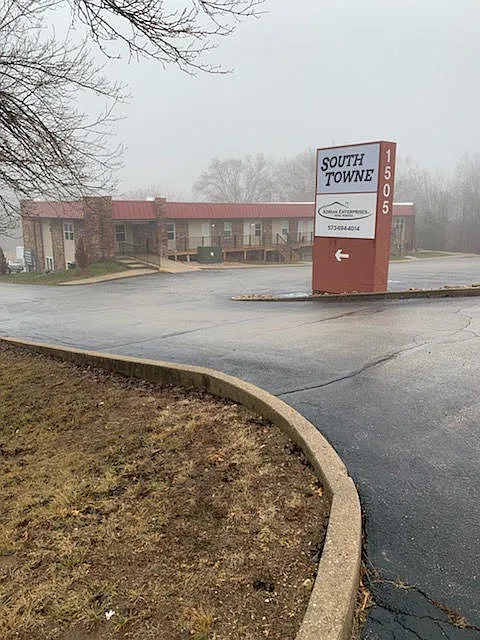 1505 Southwest Blvd #106