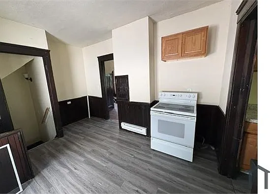 2200 E 81st St #1 — Photo 7