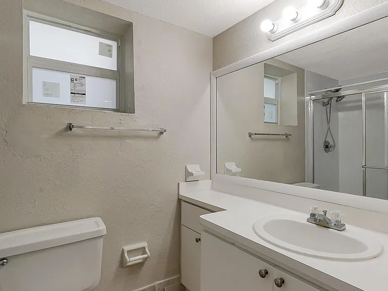3760 NW 115th Ave #4 — Photo 14