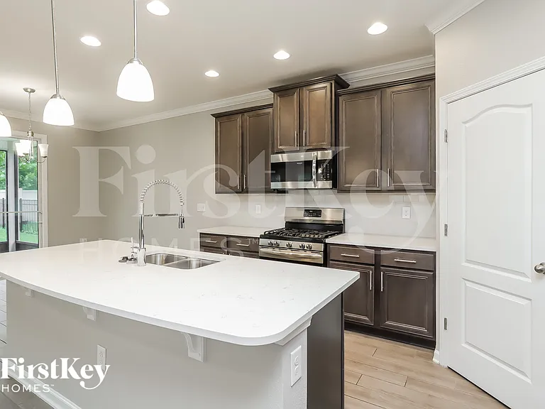 3918 Heatherbrook Pl — Photo 5