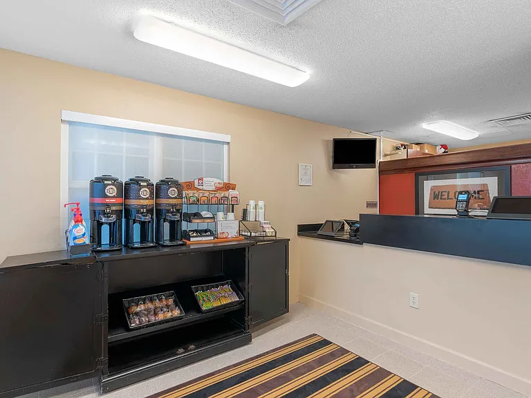Lobby and Guest Check-in