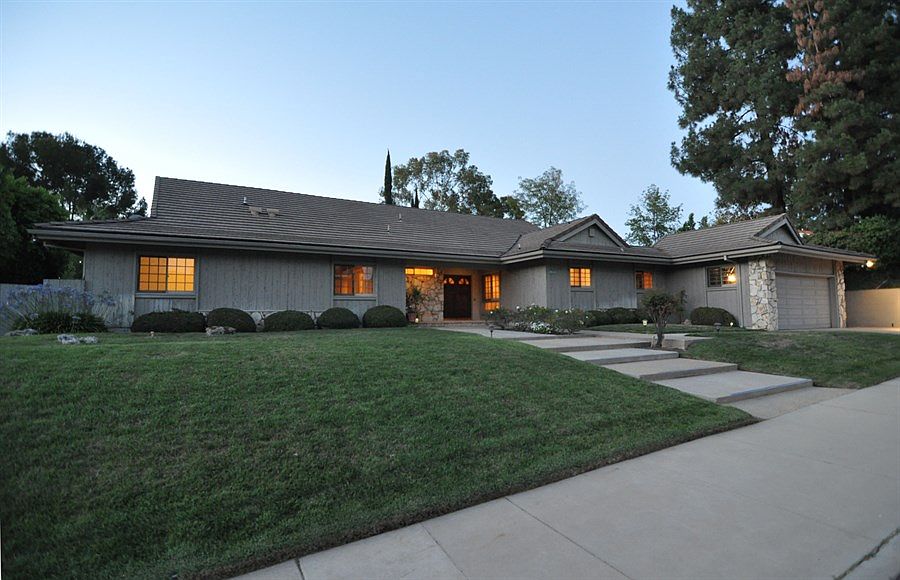 1st image of 19023 Pasadero Dr