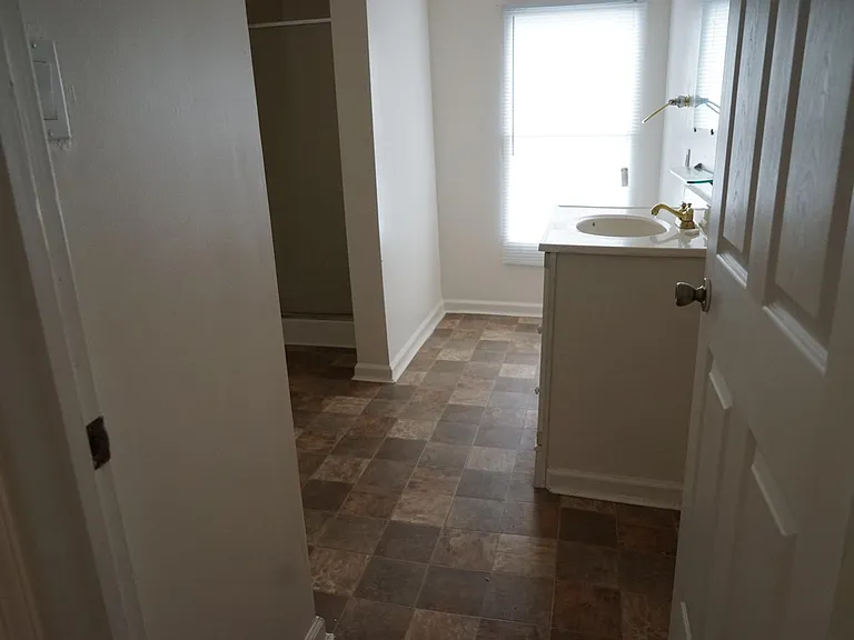 723 N Main St #64 — Photo 3