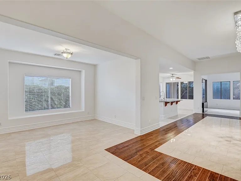 8117 Slate Falls St — Photo 32