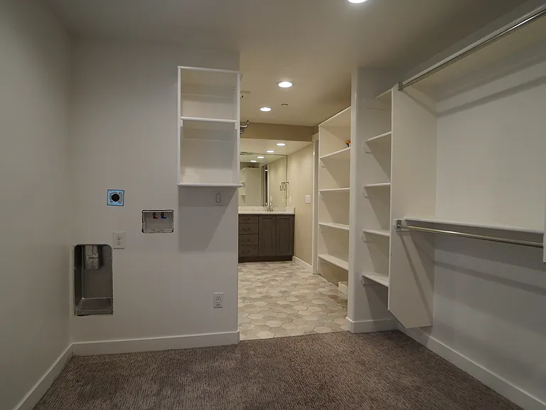 1203 E Roma Dr — Photo 31