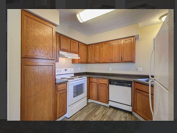 4th image of 6205 Antigua St NE #1