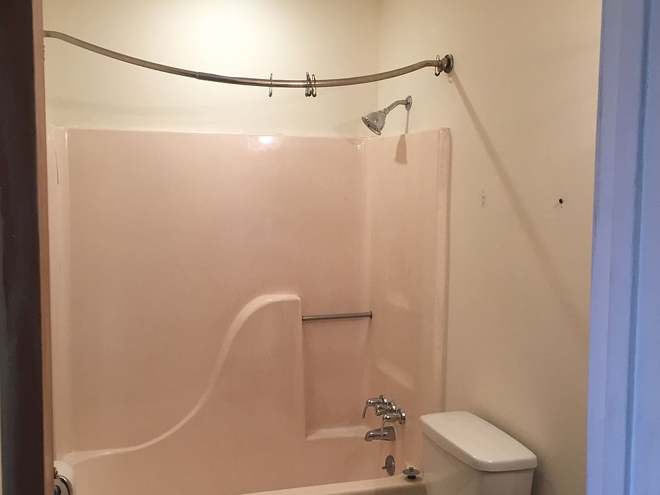 2nd image of 2311 Ives Ln