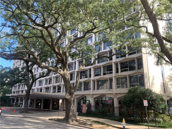 2100 Saint Charles Ave APT 5B, New Orleans, LA 70130