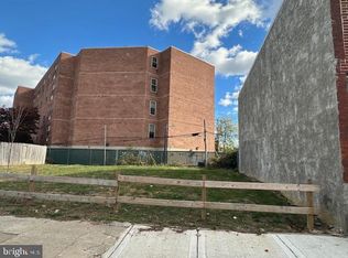 911 N 45th St, Philadelphia, PA 19104