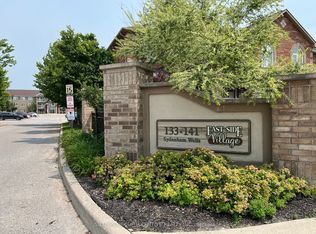 137 Sydenham Wls #5, Barrie, ON L4M0G7