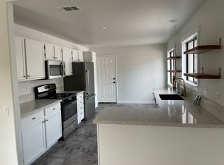 126 Riverbank Ln, Paso Robles, CA 93446